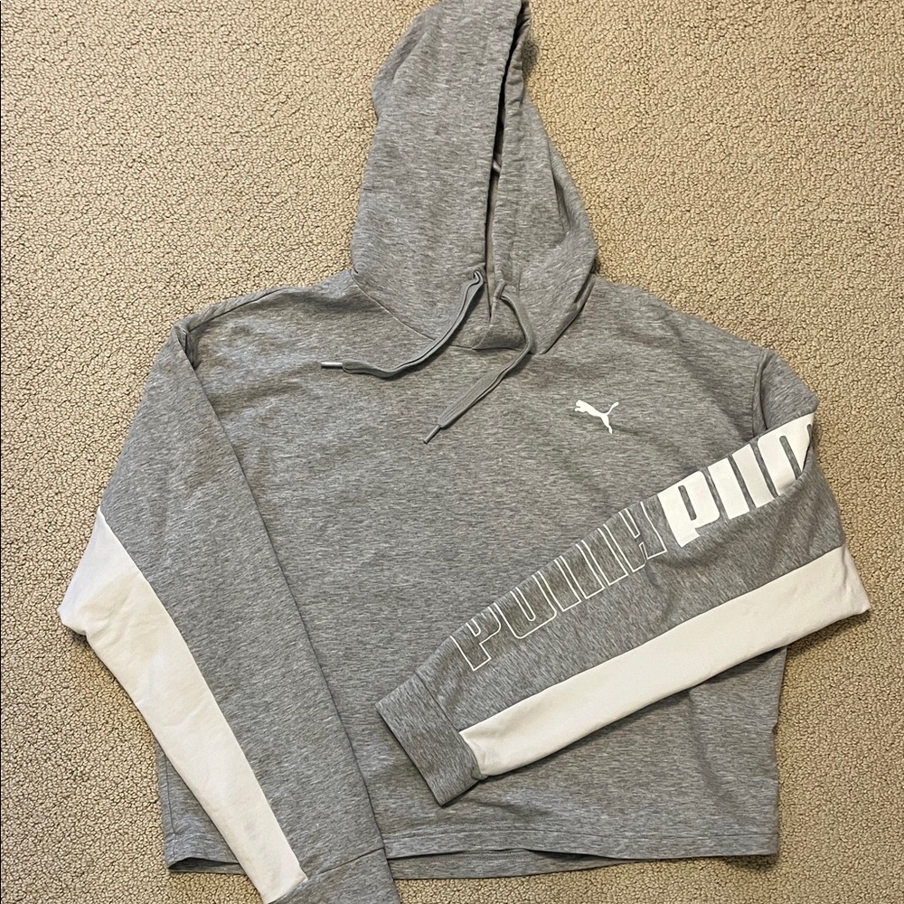 Women’s lightweight Gray Hoodie with White Accents, puma brand, size L